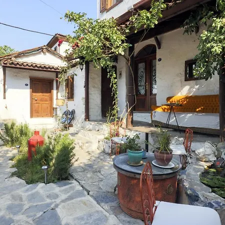 Nikbin Yamac Otel 3*