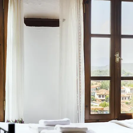 Nikbin Yamac Отель