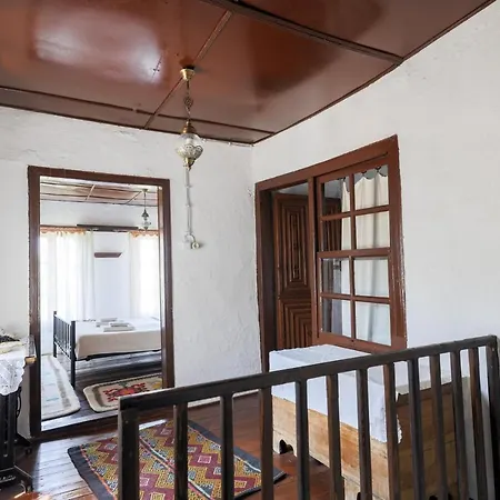 Nikbin Yamac Сельчук