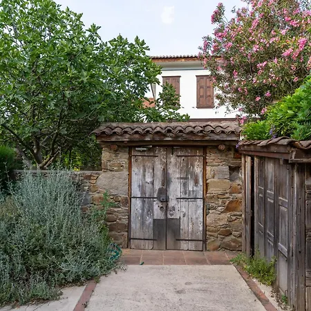 Nikbin Yamac Отель Сельчук