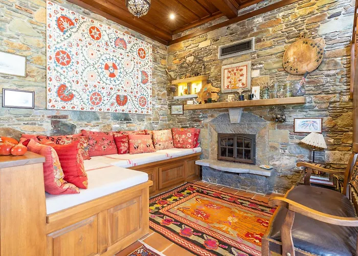 Nikbin Yamac 3* 셀주크